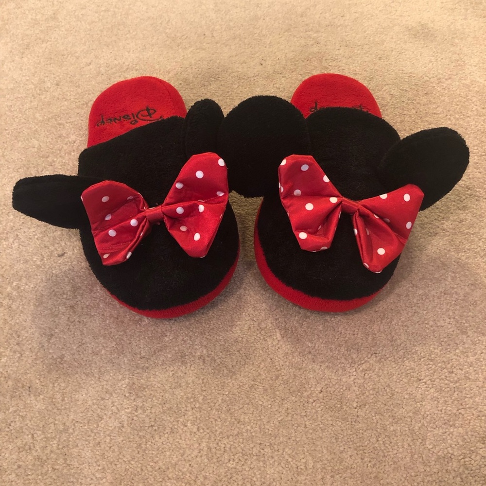 Minnie Mouse slippers